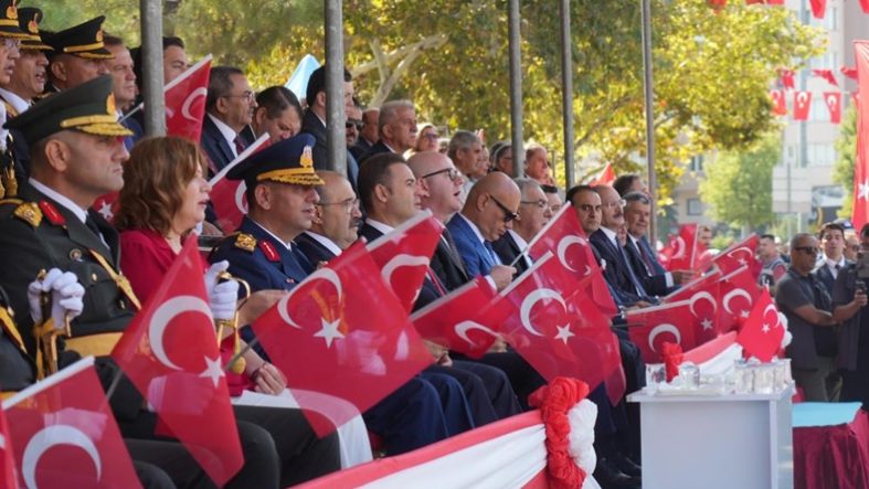 Balıkesir'de 30 Ağustos Zafer Bayramı coşkusu