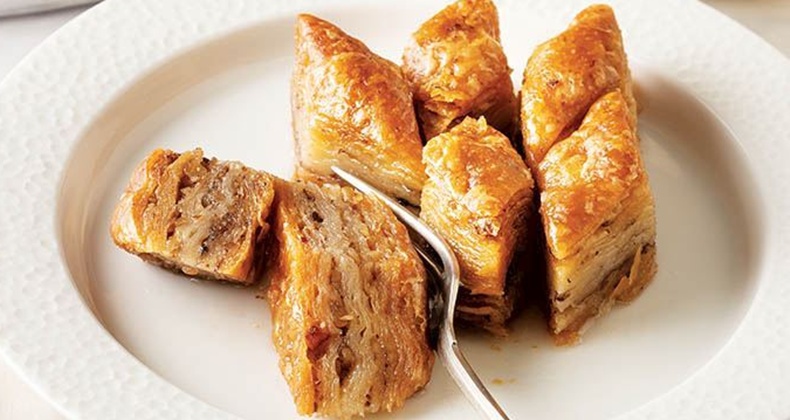 Balıkesir’de Mutlu Günlerin Vazgeçilmezi: Baklava Geleneği