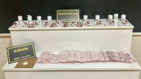 Balıkesir’de Narkotik Operasyonunda Uyuşturucu ve Yüklü Miktarda Para Ele Geçirildi