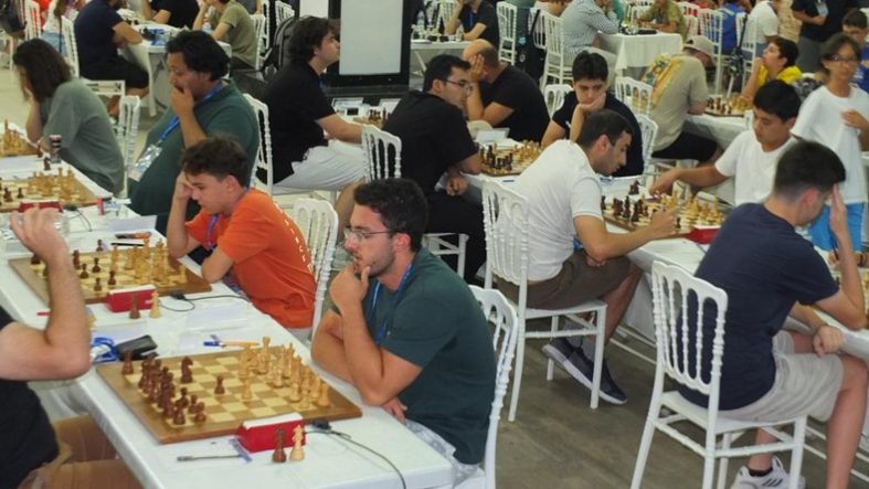 Balıkesir’de uluslararası satranç heyecanı başladı