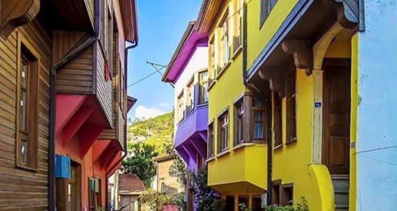 Renkli Edincik evleriyle zamanda yolculuk: Tarih, mimari ve turizm potansiyeli