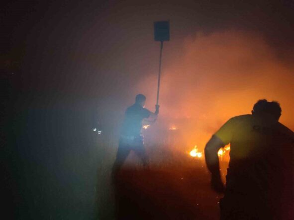 Niğde’deki mera yangını kontrol altına alındı