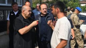 Balıkesir’in Sındırgı ilçesinde deprem sonrası çalışmalar sürüyor