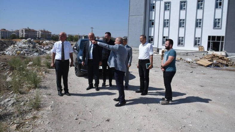 Balıkesir’de Eğitim Yatırımlarına Yakın Takip