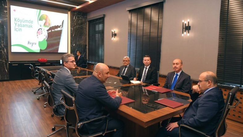 Balıkesir’de Kırsalda Üretimi Destekleyecek Proje Başladı Köyümde Yaşamak için Bir Sürü Nedenim Var