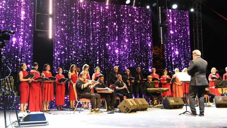 Balıkesir'de Kurtuluş Etkinlikleri Büyük Coşkuyla Başladı