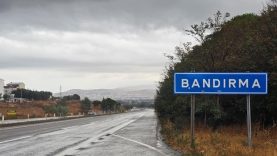 Bandırma’da sabah yağmuru serinlik getirdi