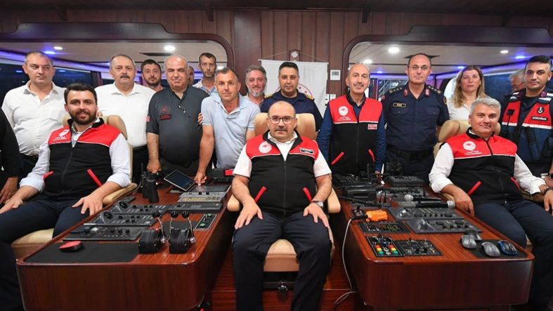 Erdek’te “Vira Bismillah” diyerek yeni balıkçılık sezonu açıldı