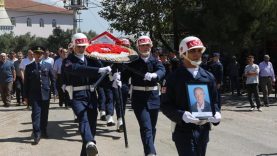 Kıbrıs Gazisi Rafi Koç, askeri törenle son yolculuğuna uğurlandı