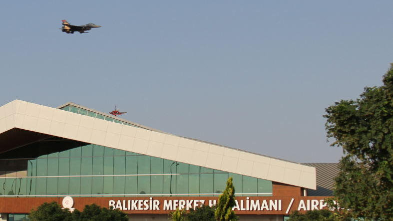 soloturk-6-eylul-gosteri-ucak-f16