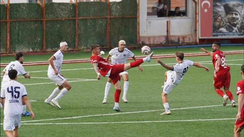 Ayvalıkgücü Belediyespor Söke’yi 4 golle uğurladı