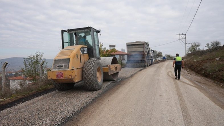 Balıkesir Büyükşehir’den Kabakdere Mahallesi’nde hummalı çalışma