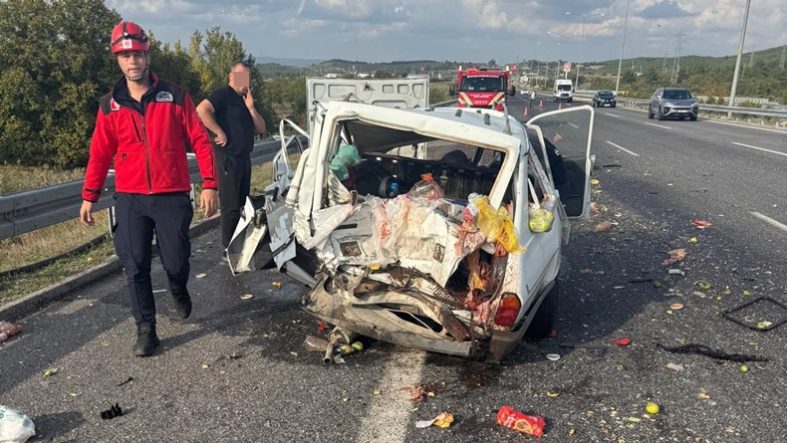Balıkesir’de Otoyolda Feci Kaza 1 Kişi Hayatını Kaybetti, 1 Yaralı