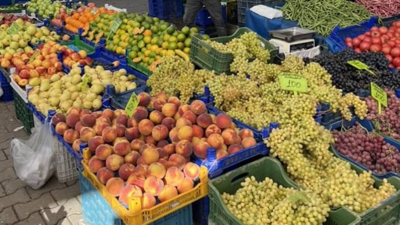 Balıkesir’de Pazar Alışkanlıkları Değişiyor Vatandaş Etiket Değil, Gram Hesabı Yapıyor
