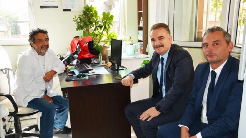 Balıkesir'de Sumud Filosu aktivisti Dr. Ergün Akpınar'a geçmiş olsun ziyareti