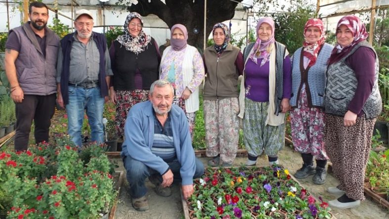 Balıkesir'de makine mühendisi çiçekçi oldu