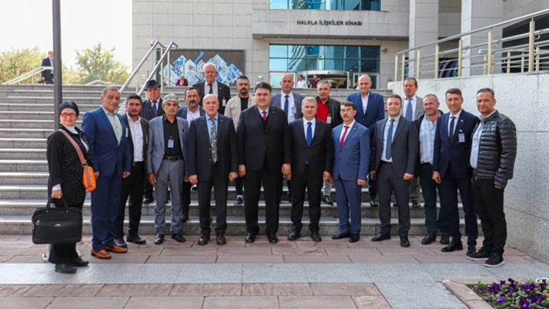 Balıkesir’in yerel yöneticileri TBMM’de ağırlandı