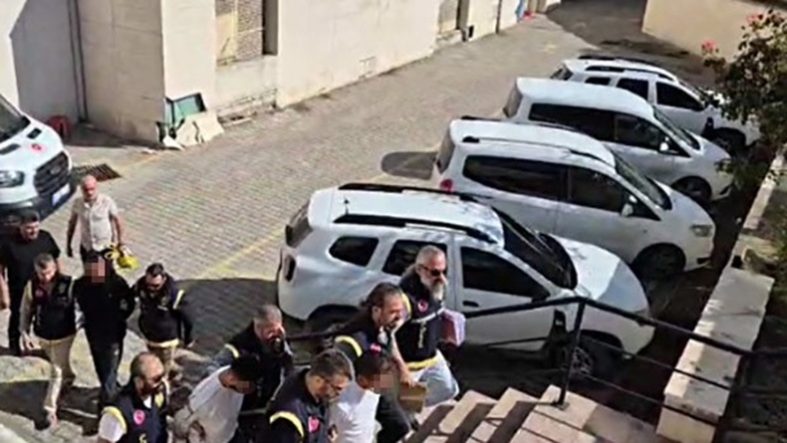 EDREMİT'TE BÜFECİ CİNAYETİNDE 3 KİŞİ TUTUKLANDI