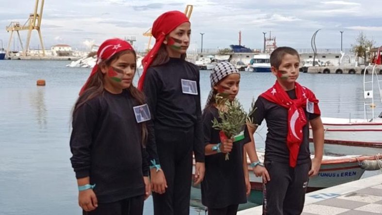 Saraylar Anadolu İmam Hatip Lisesi'nden Gazze'ye destek yürüyüşü
