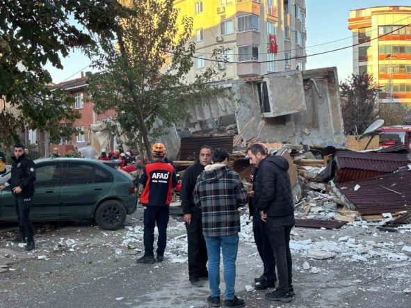 Gebze’de çöken binanın eski hali ortaya çıktı