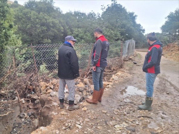 Gökçeada’da zarar gören ekili ve dikili alanlarda hasar tespit çalışmaları devam ediyor