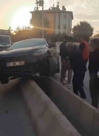 Iğdır’da refüj tepkisi: Yol daraldı, kaza kaçınılmaz oldu