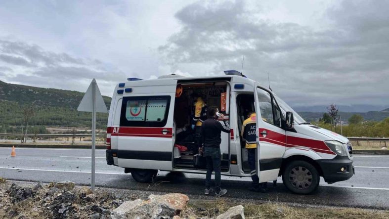 Muğla çevre yolunda yağış kazaya sebep oldu: 1 yaralı