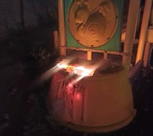 Park malzemelerine zarar veren çocuk yakalandı
