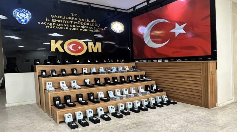 Şanlıurfa’da 9 milyon 600 bin TL değerinde 645 adet kaçak telefon ele geçirildi