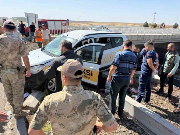 Siverek’te hastane kavşağında kaza: 4 yaralı