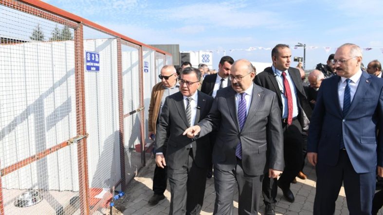 Altıeylül'den Can Dostlara Sıcak Yuva