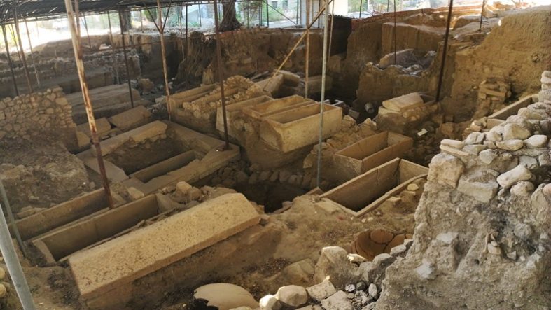 Antandros kazıları tüm hızıyla sürüyor