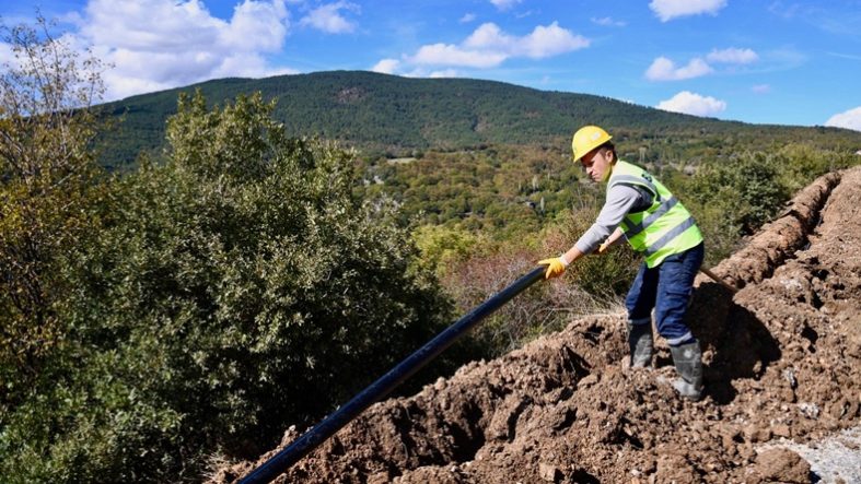 BASKİ Dursunbey’de taşımalı su çilesine son verdi