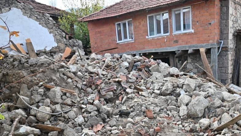 Balıkesir Deprem Fırtınası Sındırgı’daki Sarsıntılar Ne Anlama Geliyor