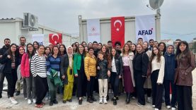 Balıkesir Üniversitesi’nden Sındırgı Deprem Bölgesine Psikososyal Destek Ziyareti