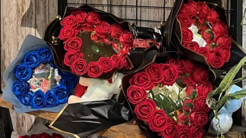 Balıkesir’de Aynalı Buketler Öne Çıkıyor