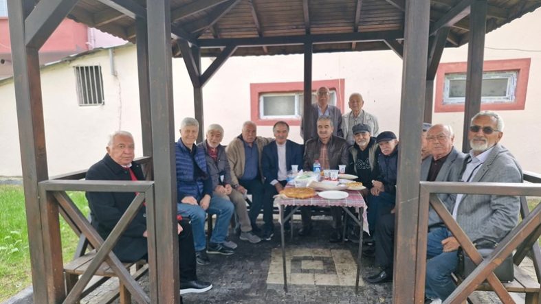 Balıkesir’de “Efsane Müdürler”den Vefa Dolu Anma