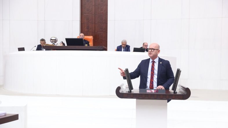 Balıkesir’de Zeytin Sineği Alarmı!