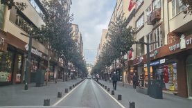 Balıkesirliler İkiye Bölündü: Milli Kuvvetler Caddesi Araçlara Açık mı Olmalı Kapalı Mı?