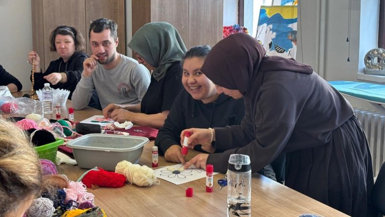 Büyükşehir özel gereksinimli bireyleri sanat çatısı altında buluşturuyor