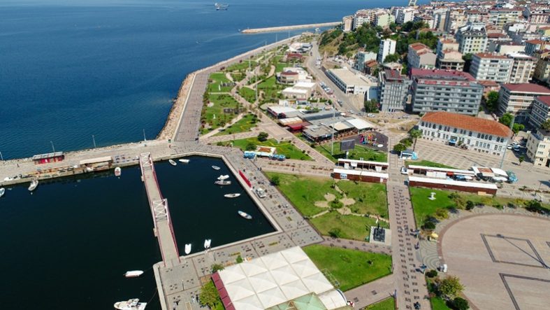 Hafta Sonu Deniz Havası İçin Balıkesir’den 1 Saat Uzakta Bandırma Sizi Bekliyor