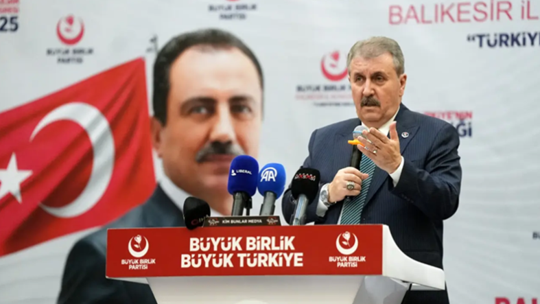 Mustafa Destici’den Balıkesir İl Kongresinde Çarpıcı Mesajlar