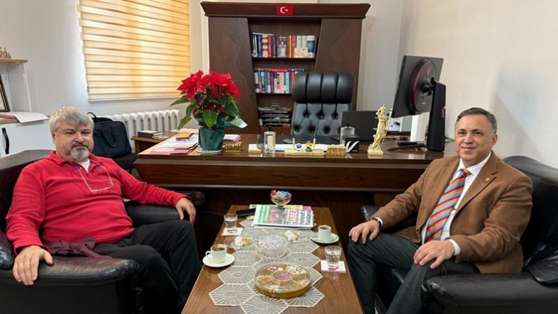 Orhan Köken’den Avukat Mustafa Kalınoğlu’na Yeni Ofisinde Ziyaret