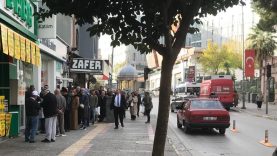 “Yüzyılın Konut Projesi” Başvuruları Balıkesir’de Uzun Kuyruklar Oluşturdu