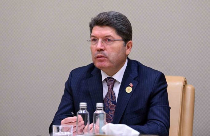 Adalet Bakanı Tunç: "İsrail’in Birleşmiş Milletler Soykırım Sözleşmesi’ni ihlal ettiği gerekçesiyle Uluslararası Adalet Divanı’nda Güney Afrika’nın başlattığı davayı takdirle karşıladık"