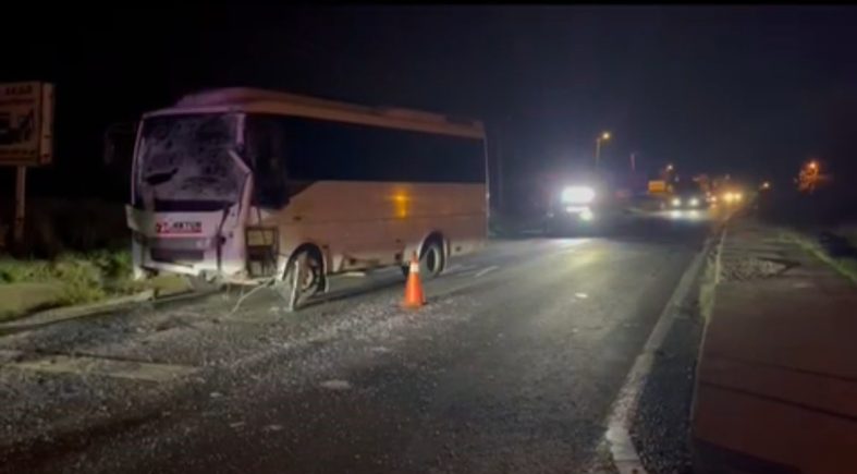 Çerkezköy’de iki servis aracı çarpıştı: 8 işçi yaralandı