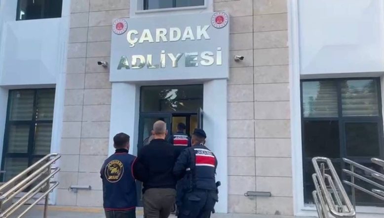 (Düzeltme) - Sabıkalı sevgili, kadın gardiyana yapay zekayla oluşturduğu görüntüyle şantaj yaptı
