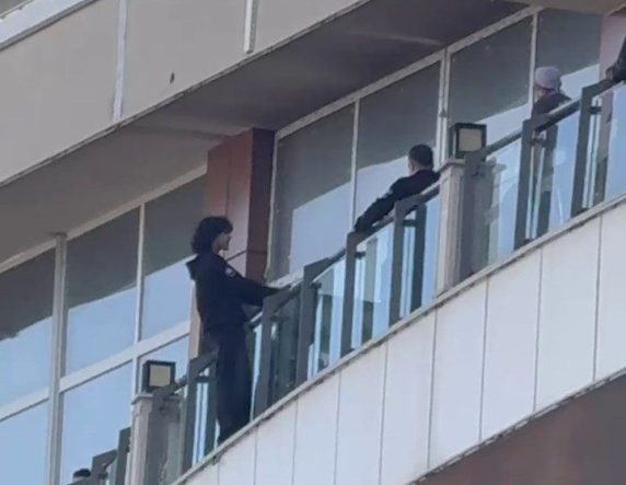 Erzurum MNG AVM’de intihar girişimi