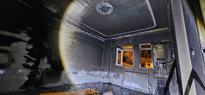 Hakkari’de korkutan yangın