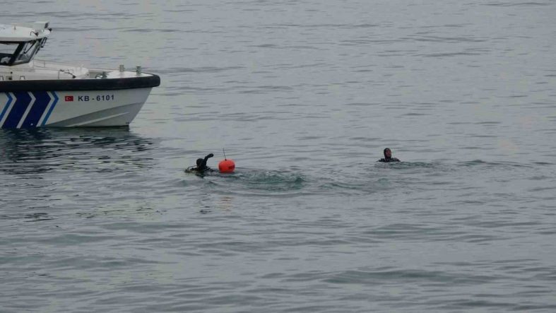 Kayıp iş insanını arama çalışmaları denizde sürüyor